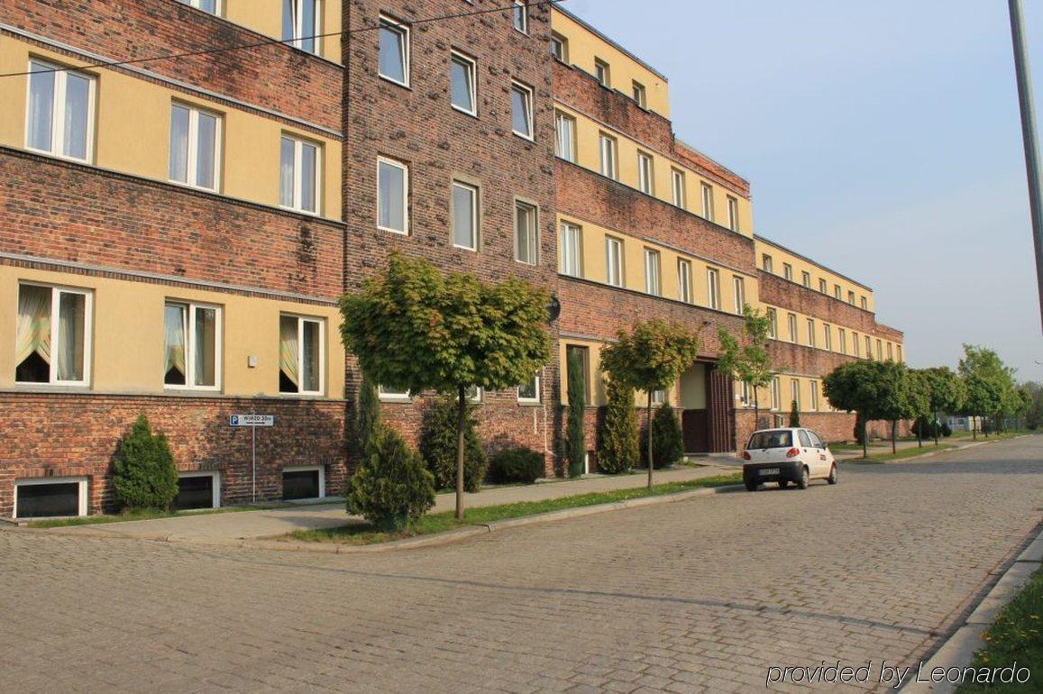 Hotel Arkadia Legnica Exterior foto